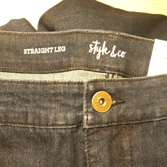 NWT Style & Co Plus Sz Mid Rise Straight Leg Jeans - Picture 13 of 13